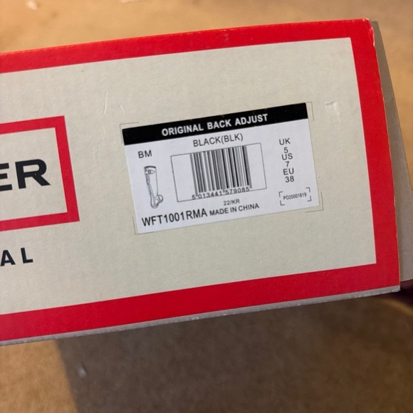 Hunter Classic Tall Adjust Back Boots - Picture 7 of 7